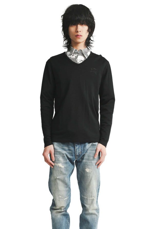 BURBBERY - LOGO STITCHED V-NECK KNIT SWEATER