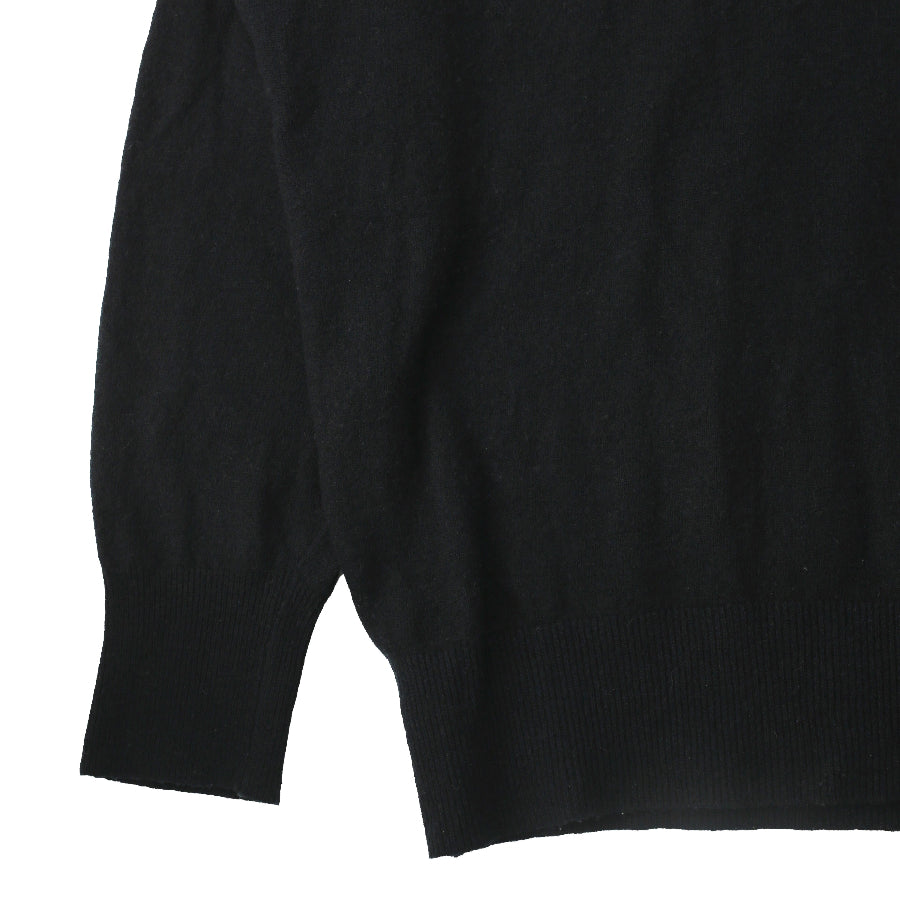 I.S - BASIC TURTLE NECK KNIT SWEATER