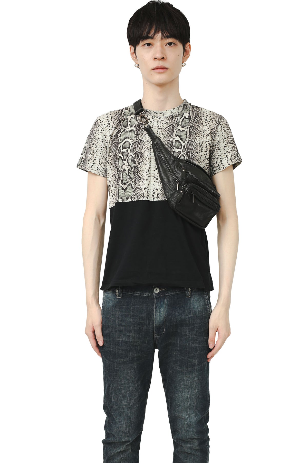 LEATHER SHOULDER BAG