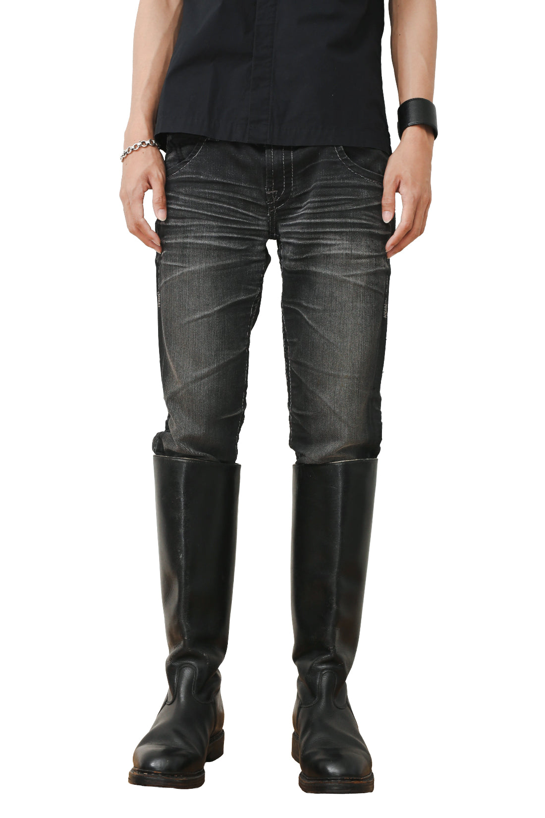 LONG LEATHER BOOTS
