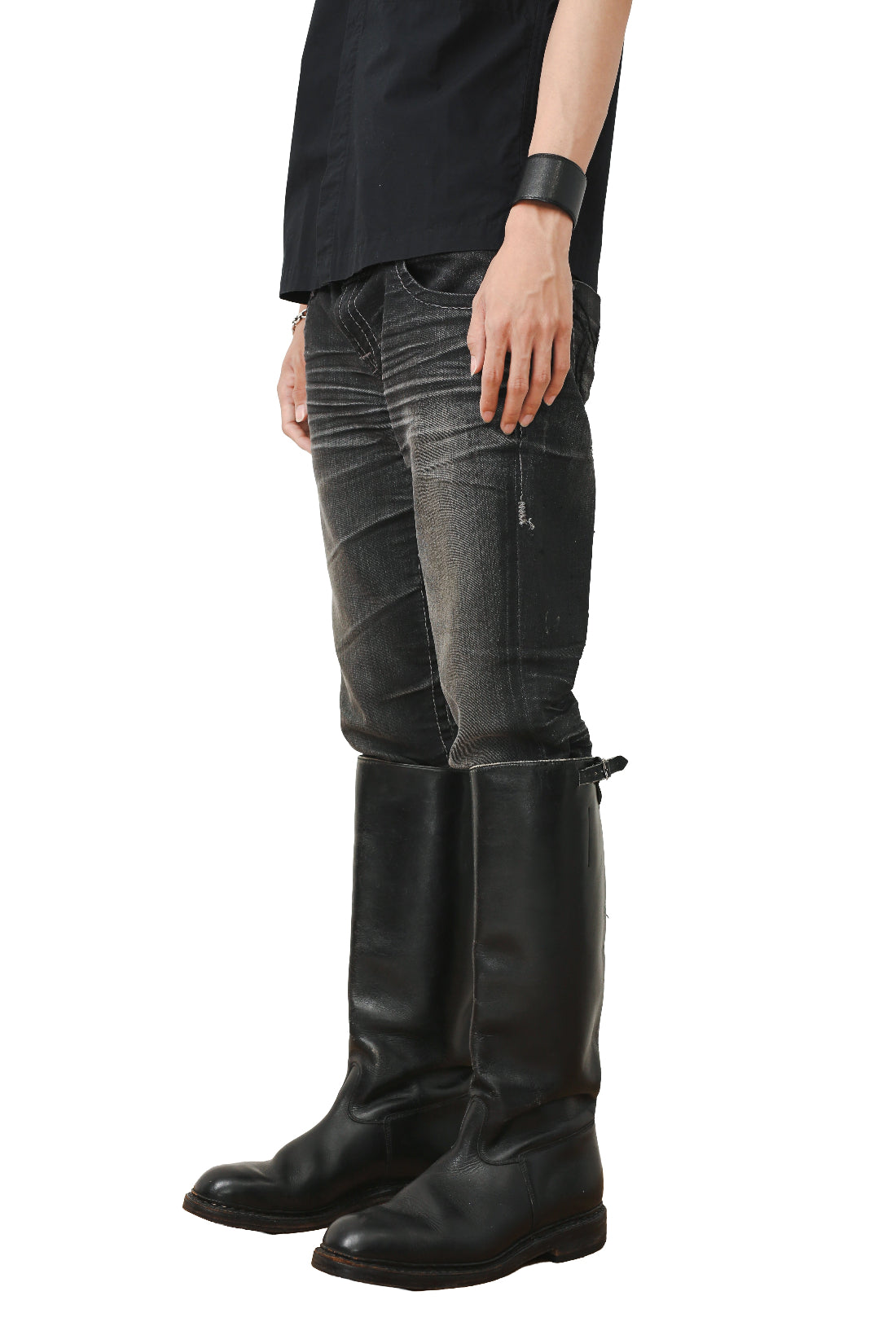 LONG LEATHER BOOTS
