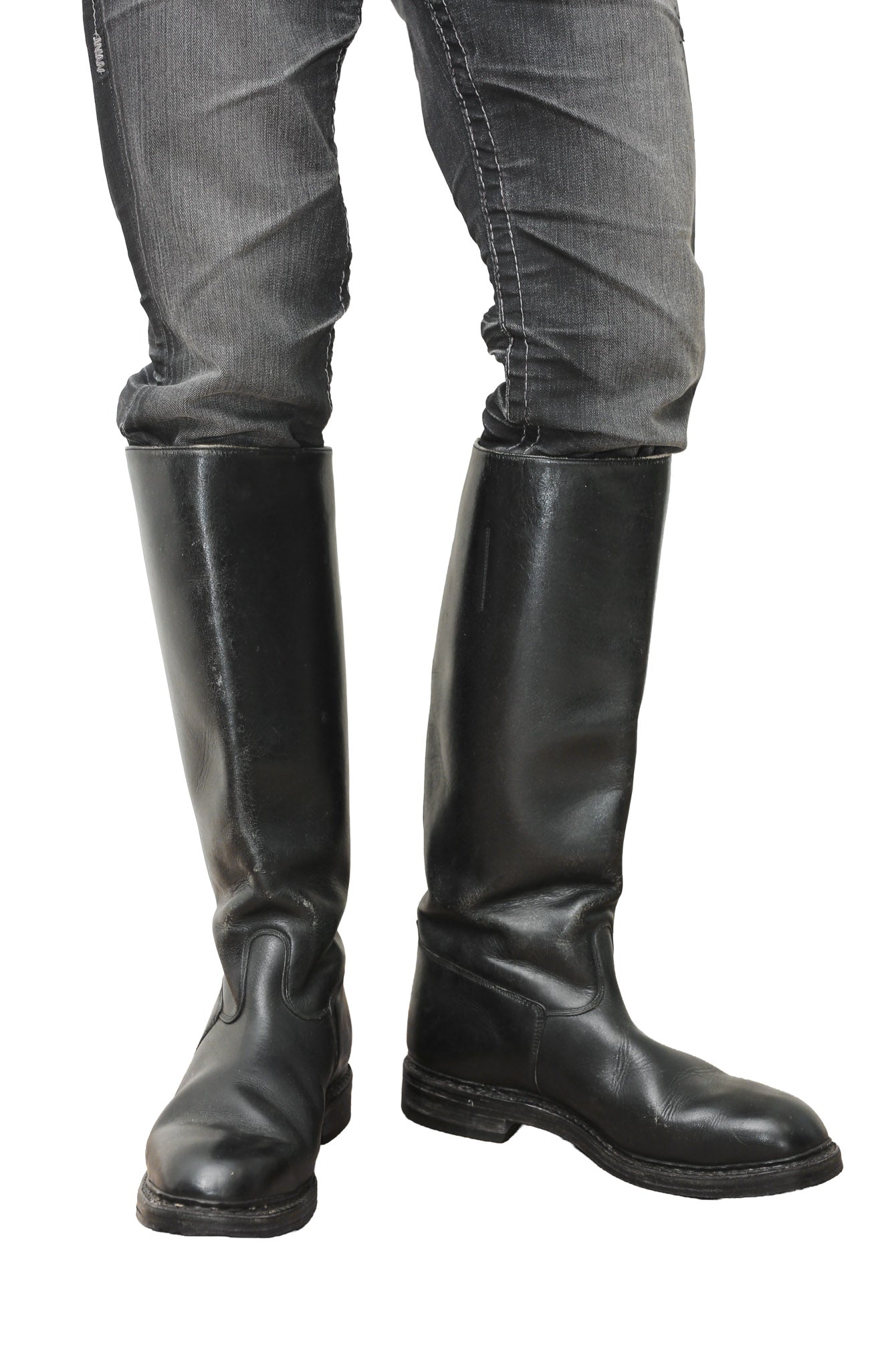 LONG LEATHER BOOTS