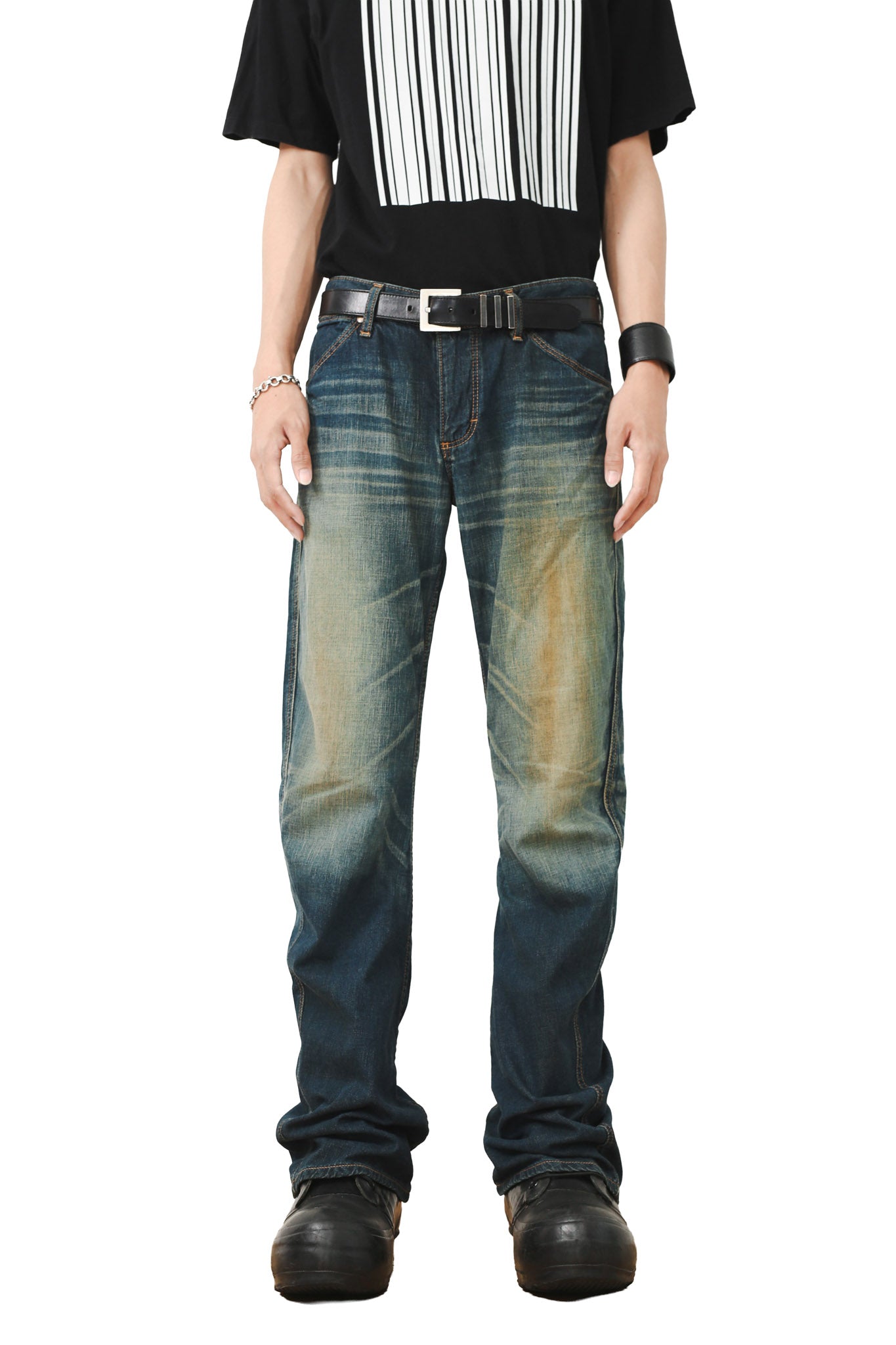 AKM - FADED JEANS