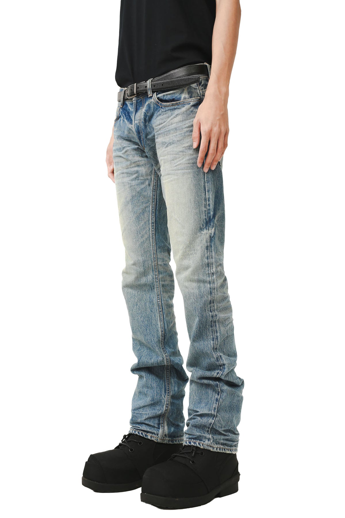 RIPVANWINKLE - FADED STRAIGHT JEANS
