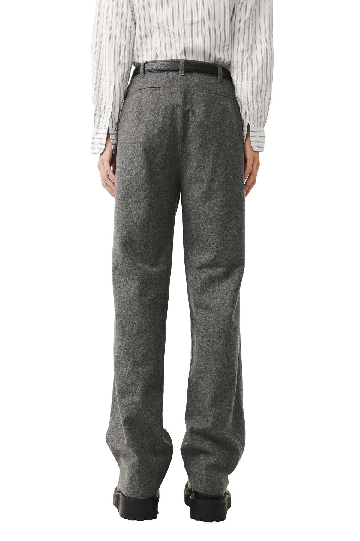 GREY WOOL STRAIGHT SLACKS